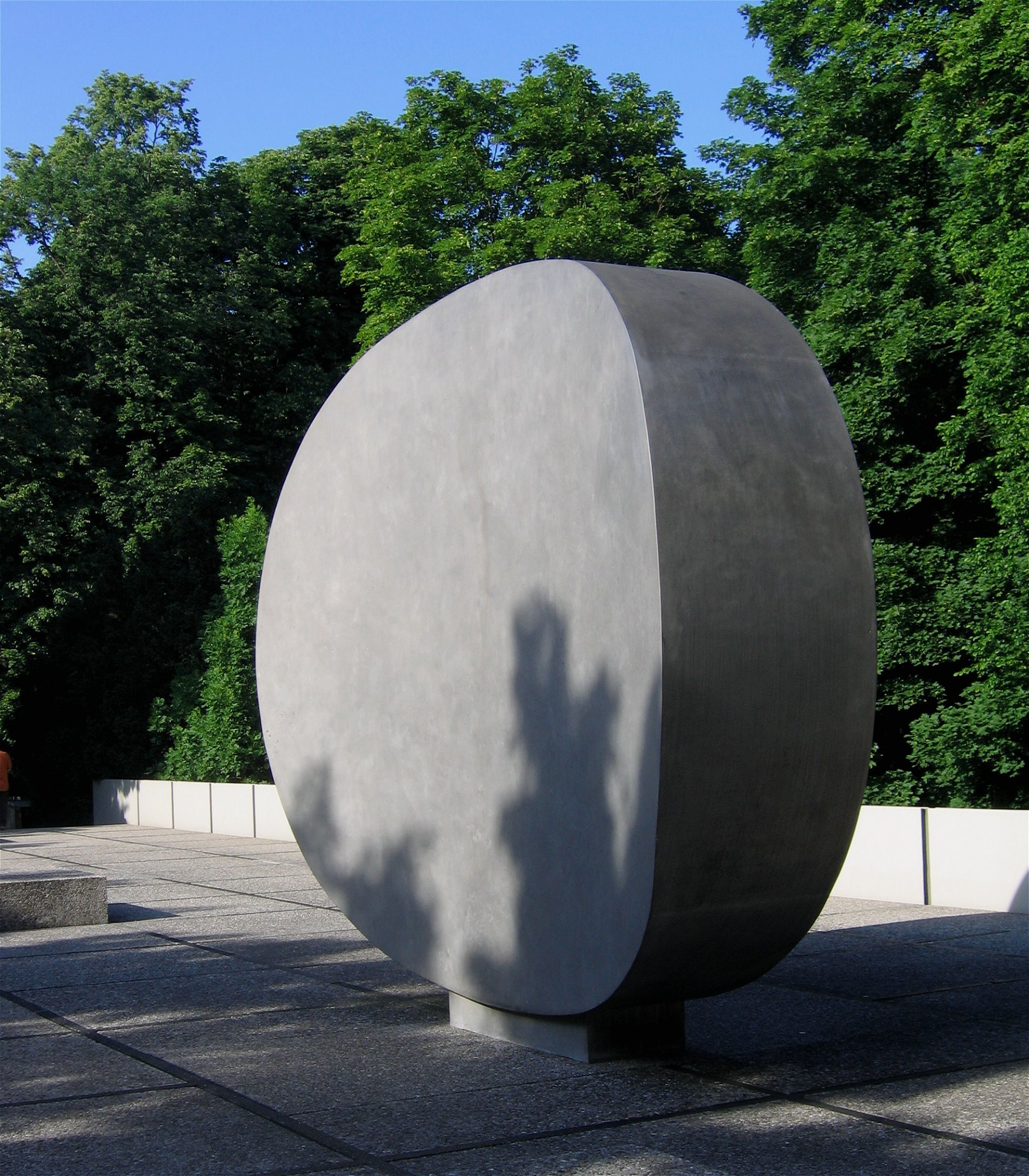 Rupprecht Geiger Konkav gerundet